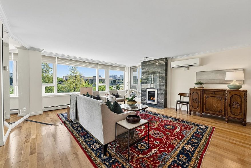 306 1383 Marinaside Crescent