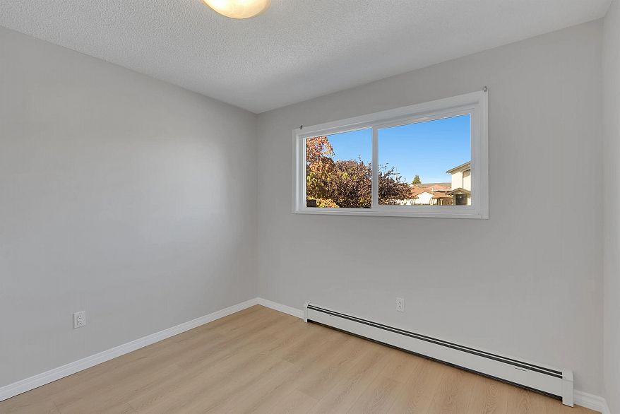 166 E 51st Avenue