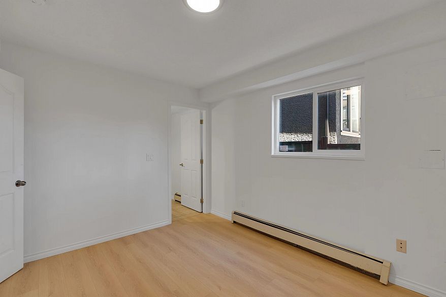 166 E 51st Avenue