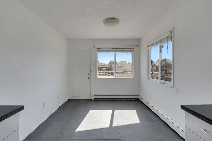 166 E 51st Avenue