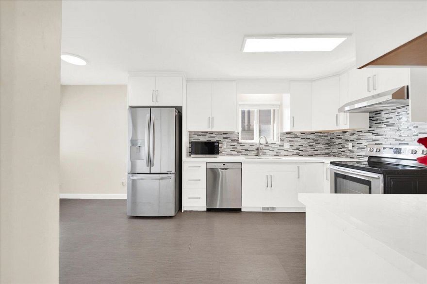 604 E 54th Avenue