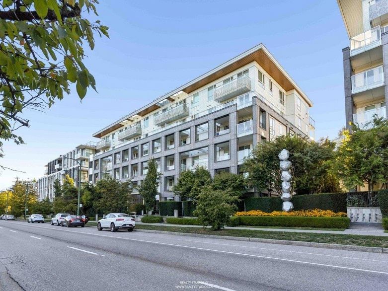 306 6677 Cambie Street