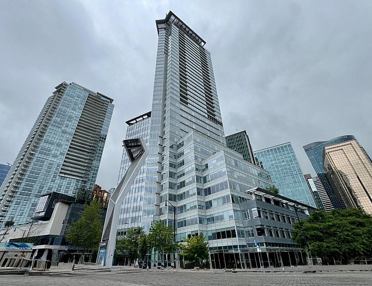 2605 1077 W Cordova Street