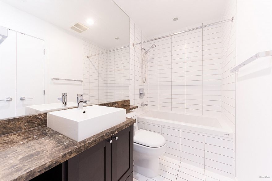 2303 4815 Eldorado Mews