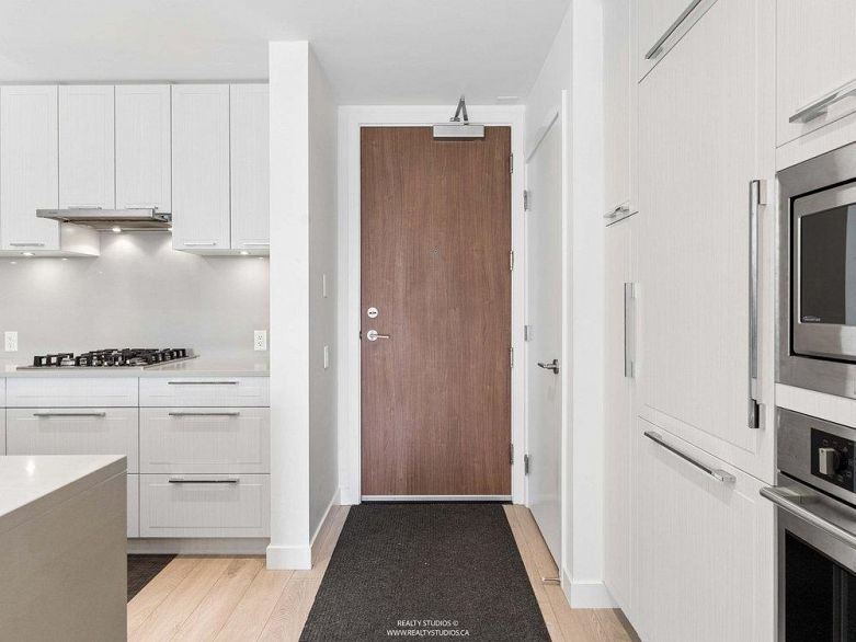 306 6677 Cambie Street