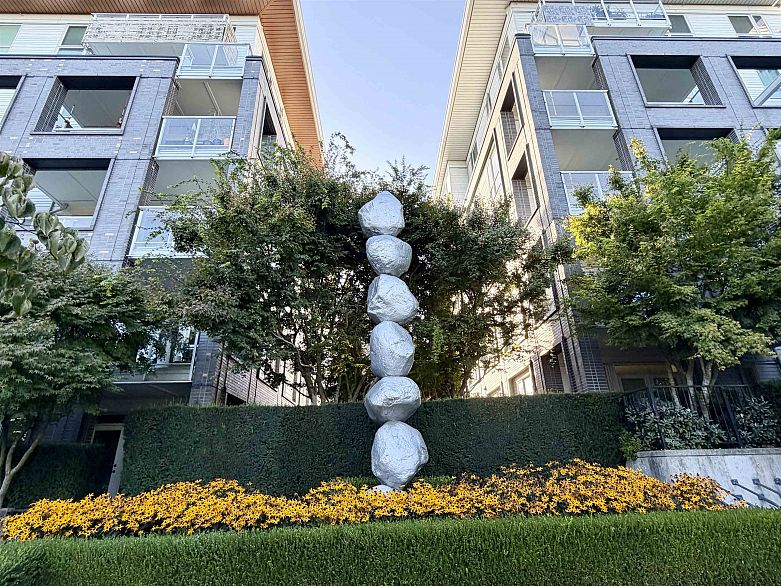 306 6677 Cambie Street
