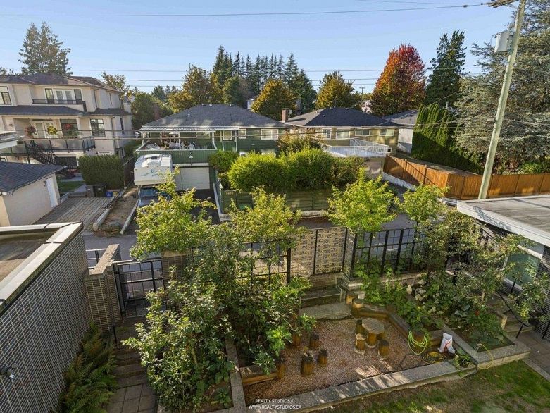 306 6677 Cambie Street