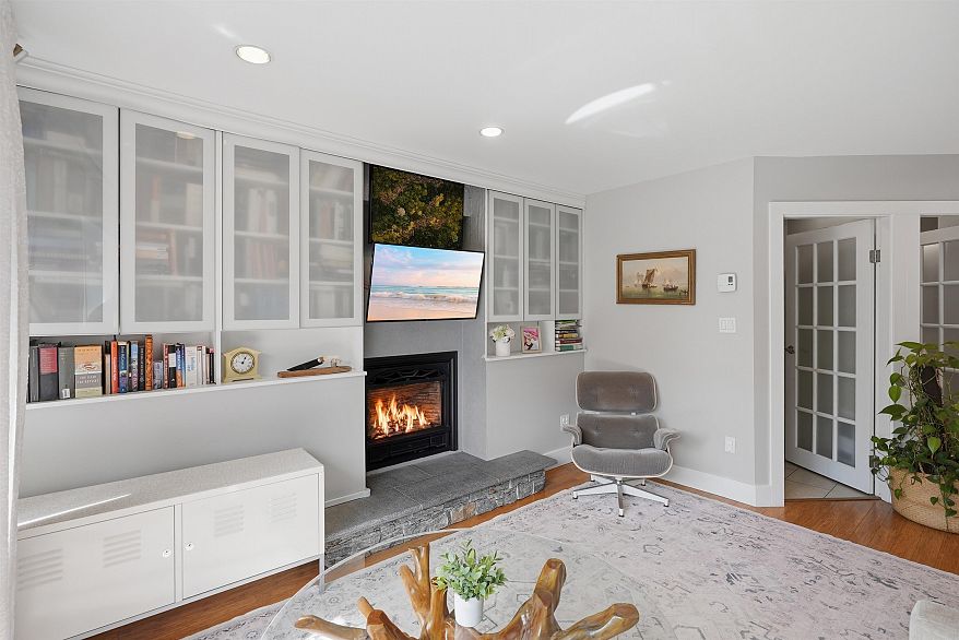2015 Creelman Avenue