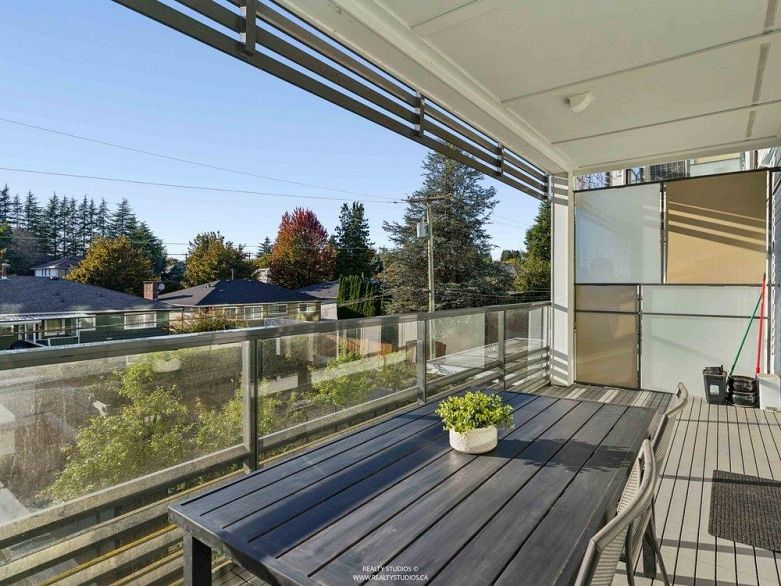 306 6677 Cambie Street