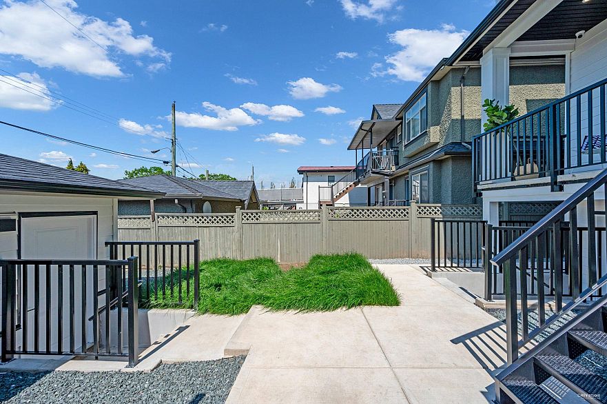 3417 Seaforth Drive