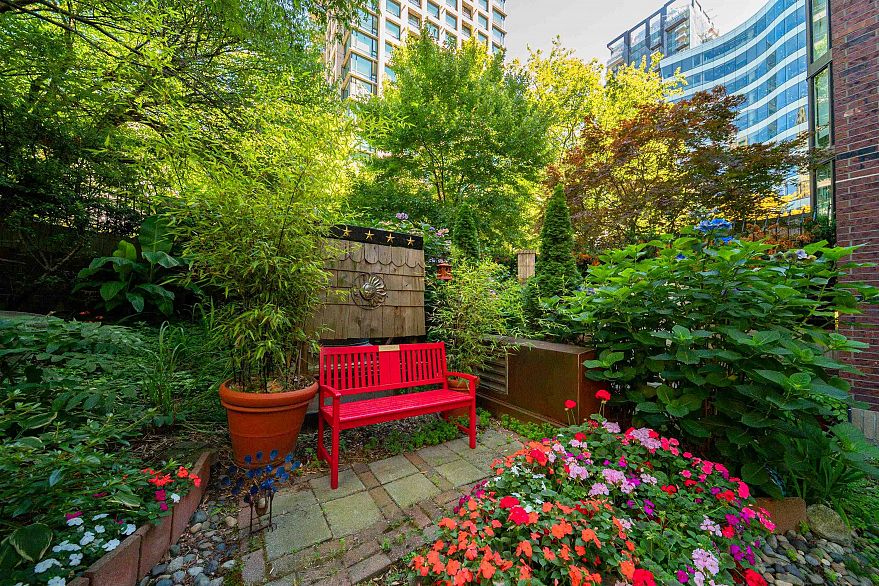 905 1010 Burnaby Street