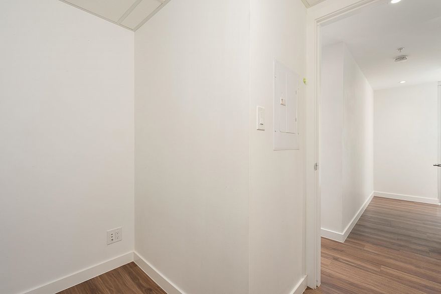 1408 1661 Quebec Street