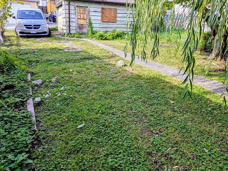 5555 Knight Street