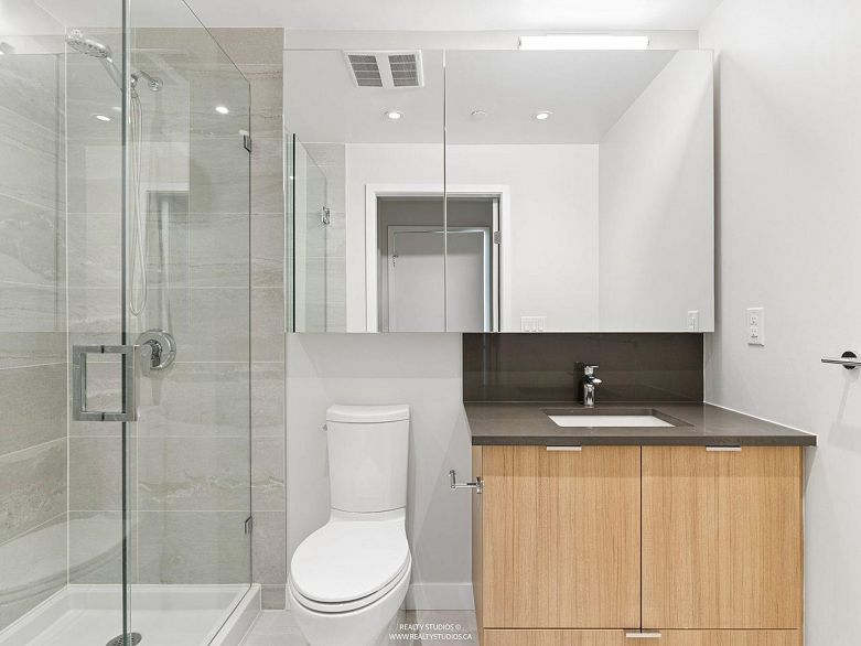 1401 3430 E Kent Avenue