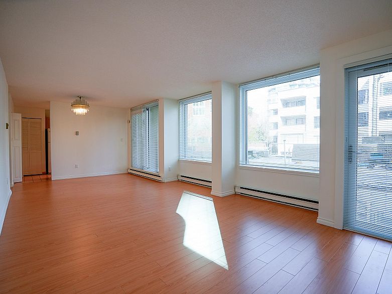 101 1845 Robson Street