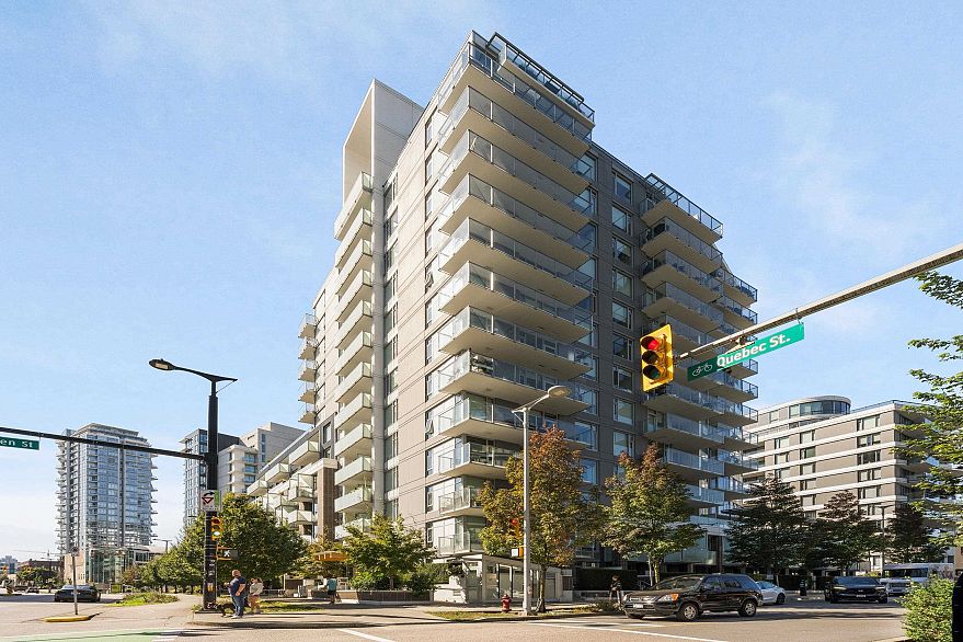 1408 1661 Quebec Street
