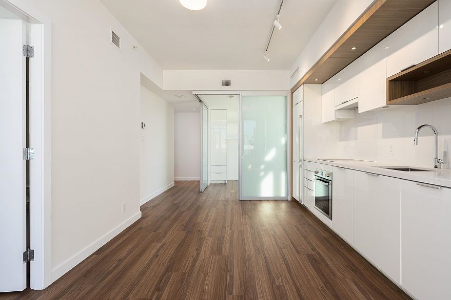 1408 1661 Quebec Street