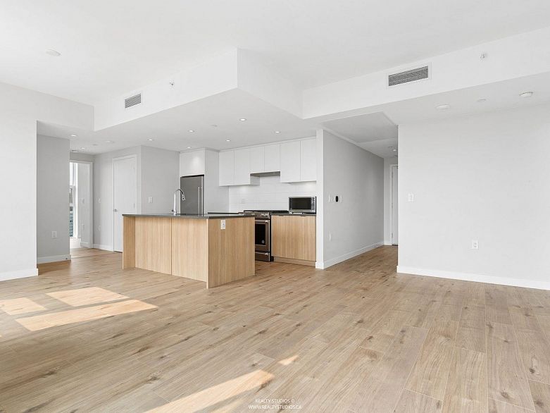 1401 3430 E Kent Avenue
