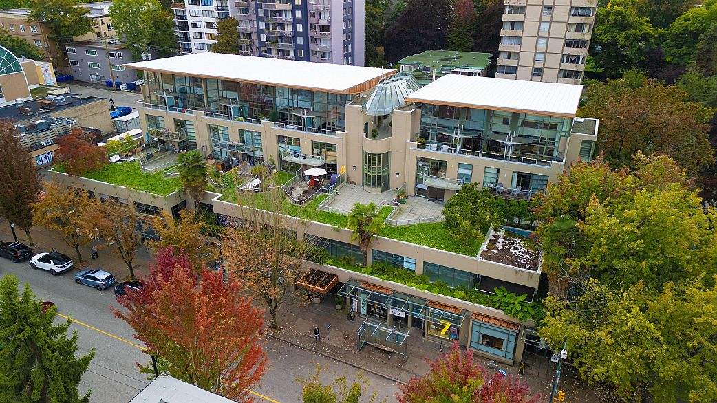 202 1688 Robson Street