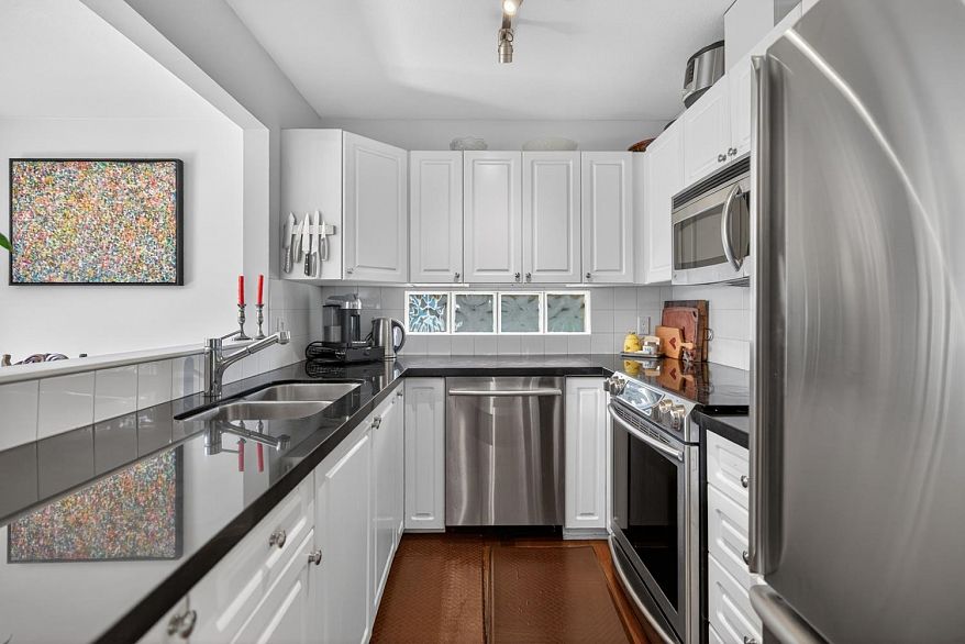 2950 W 8th Avenue
