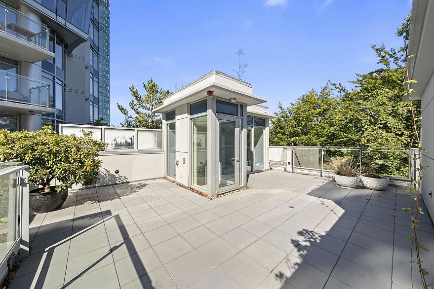 TH19 1281 W Cordova Street