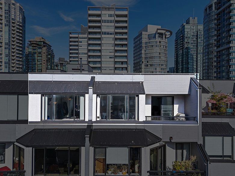 803 1270 Robson Street