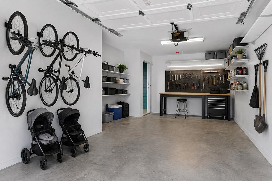 2950 W 8th Avenue