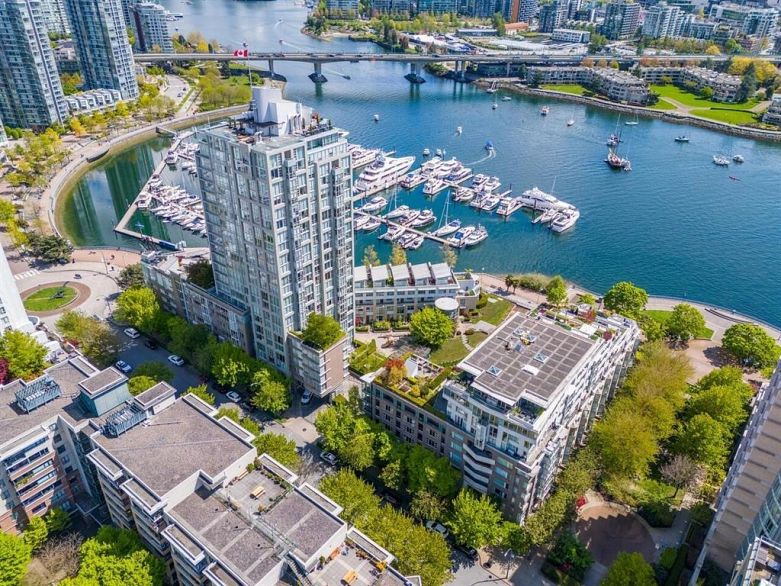 608 1228 Marinaside Crescent Street