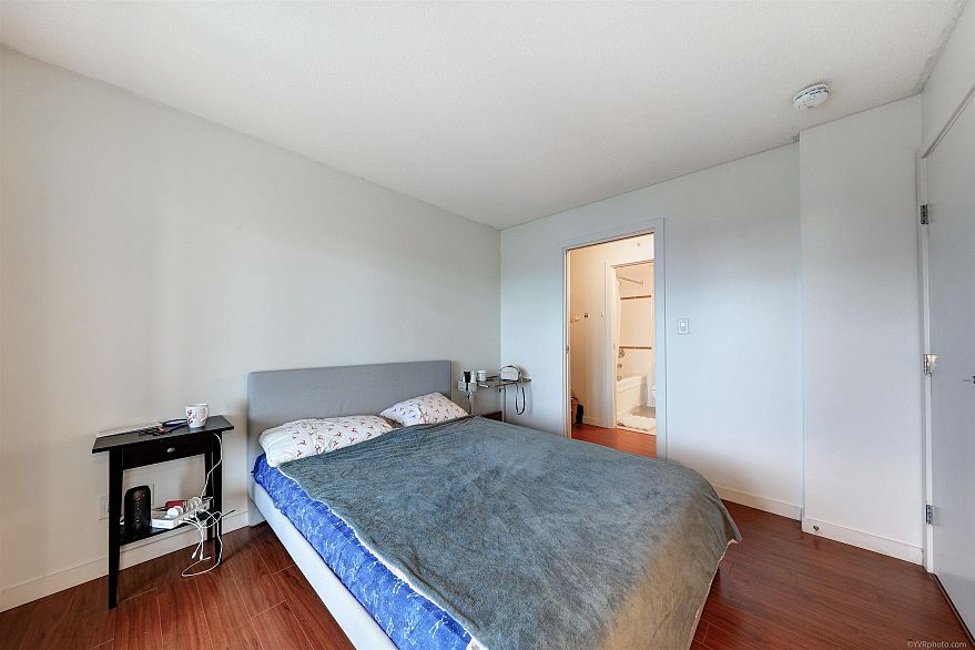 2611 610 Granville Street