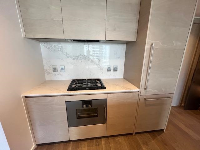 902 1408 Robson Street