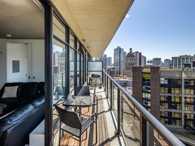 1506 108 W Cordova Street