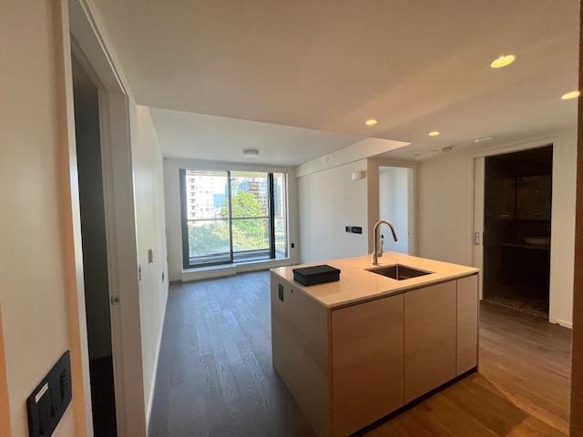 902 1408 Robson Street