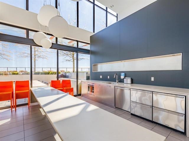 1506 108 W Cordova Street