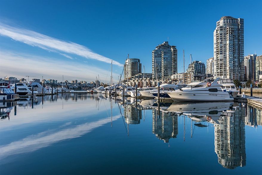 2306 1033 Marinaside Crescent