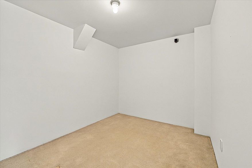 603 183 Keefer Place