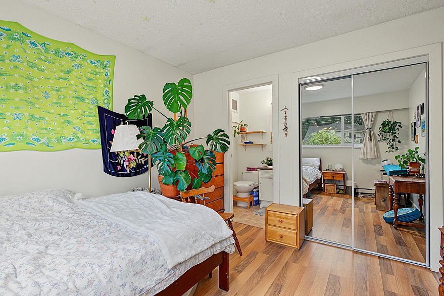 132-134 W 12th Avenue