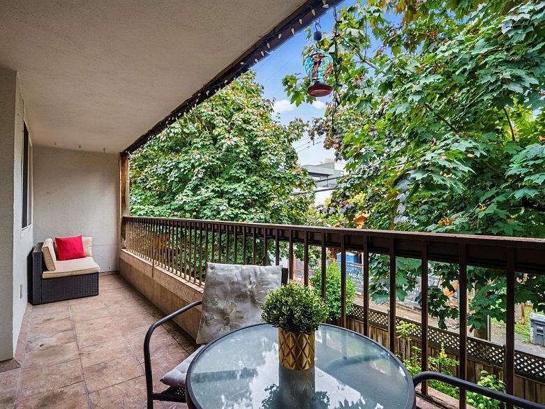 319 550 E 6th Avenue