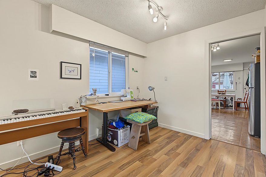 132-134 W 12th Avenue