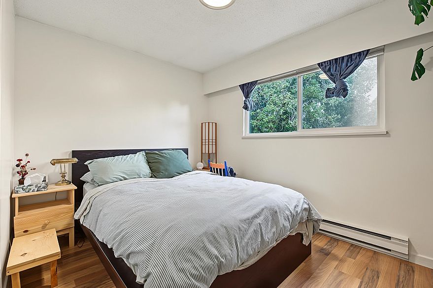 132-134 W 12th Avenue