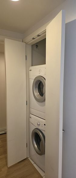 2106 4815 Eldorado Mews