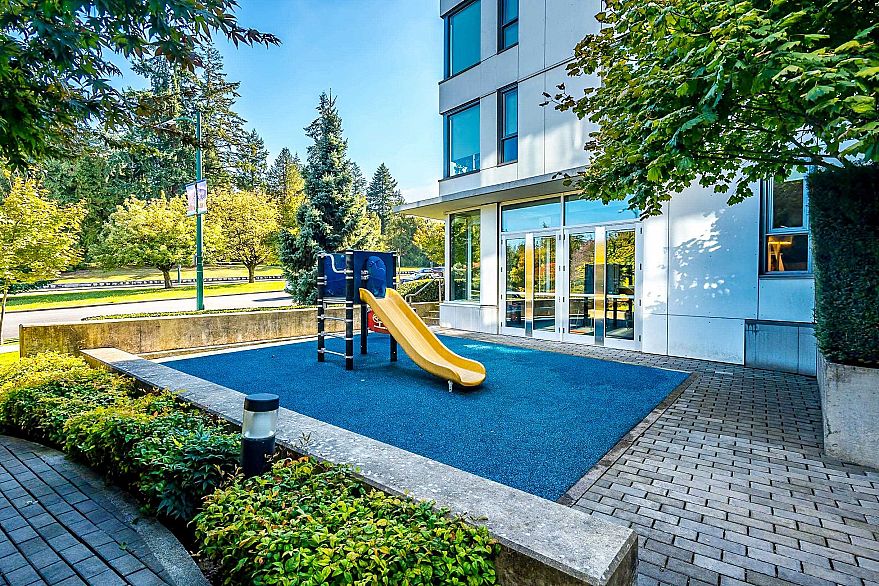 101 4539 Cambie Street