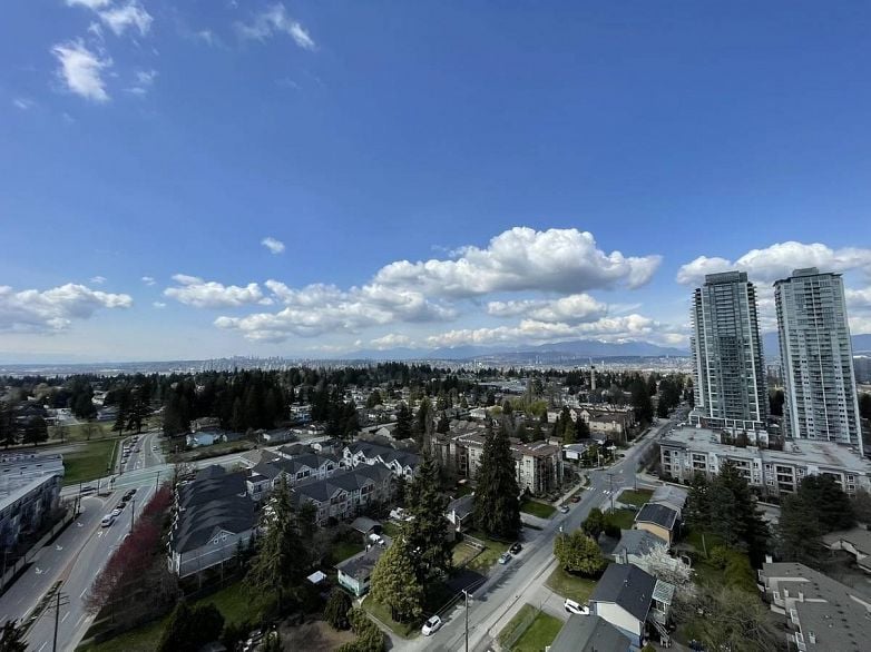 4XX 13359 OLD YALE RD, Surrey BC V3T 3C6