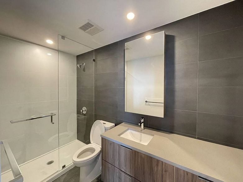 4XX 13359 OLD YALE RD, Surrey BC V3T 3C6