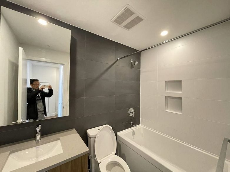 4XX 13359 OLD YALE RD, Surrey BC V3T 3C6