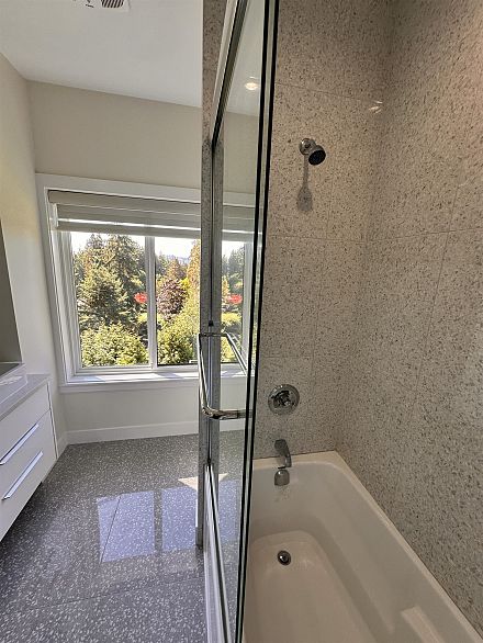2425 LEGGETT DRIVE, Anmore BC V3H 4W9