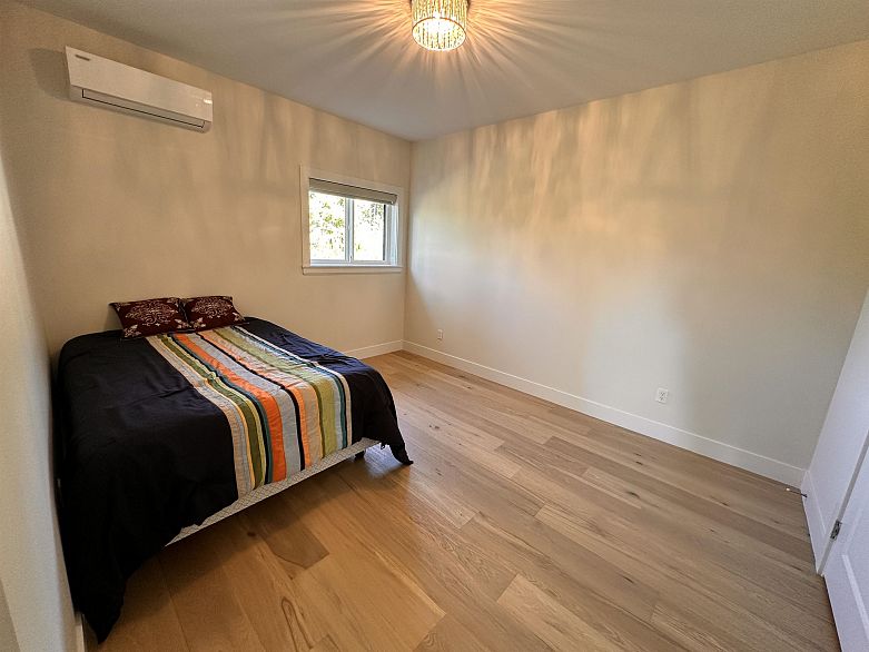 2425 LEGGETT DRIVE, Anmore BC V3H 4W9