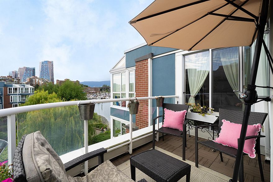 405 1502 Island Park Walk