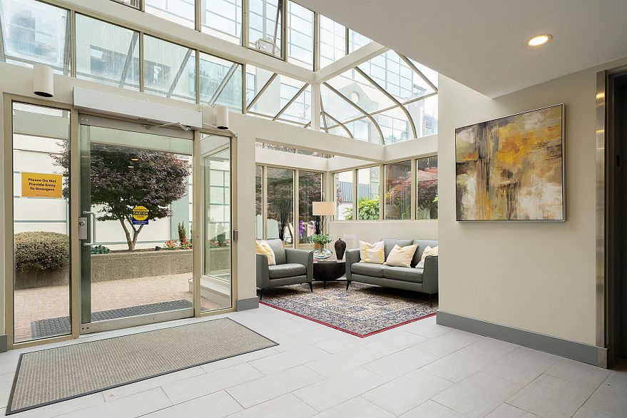 405 1502 Island Park Walk