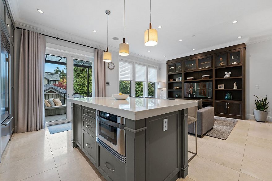 3475 W 24th Avenue