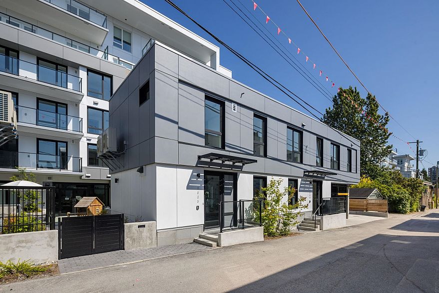6829 Cambie Street